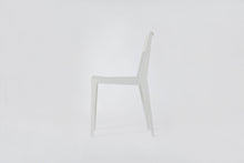 Lade das Bild in den Galerie-Viewer, Chair #3 / Hellgrau – LIMITED EDITION
