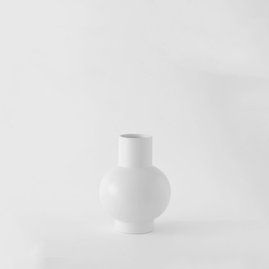 Nicholai Wiig-Hansen - Strøm - Vase - small - vaporous grey