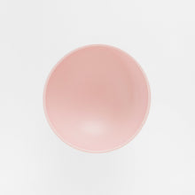 Lade das Bild in den Galerie-Viewer, Nicholai Wiig-Hansen - Strøm - medium Schale - coral blush
