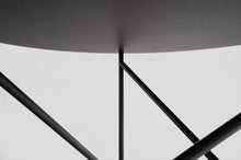 Lade das Bild in den Galerie-Viewer, VVV Table
