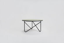 Lade das Bild in den Galerie-Viewer, VVV Table
